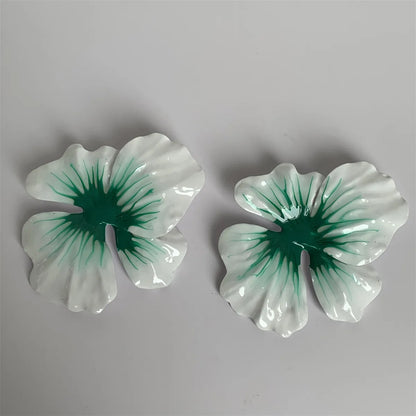 1 Pair Hawaiian Vacation Flower Stoving Varnish Copper Alloy Ear Studs