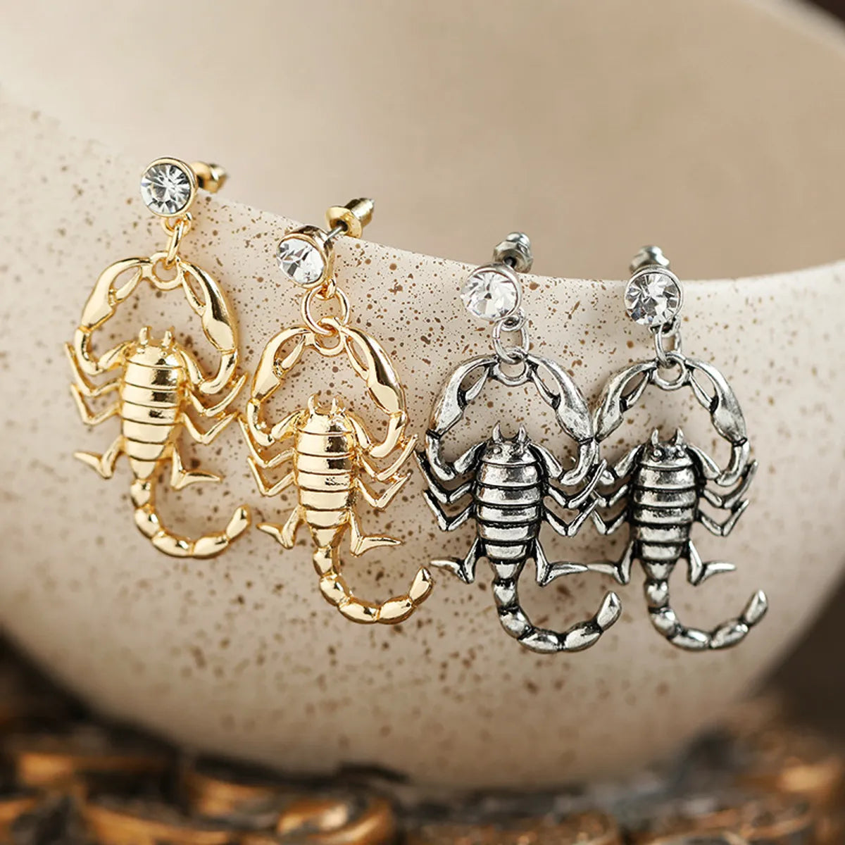 1 Pair Hip-Hop Novelty Punk Scorpion Irregular Plating Inlay Alloy Rhinestones Drop Earrings