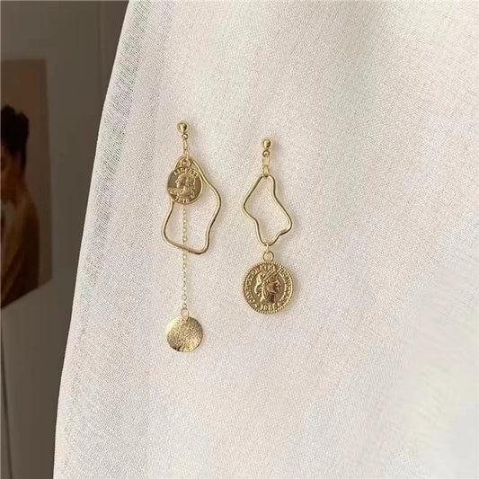 1 Pair Hip-Hop Vintage Style Coin Asymmetrical Alloy Drop Earrings Ear Cuffs