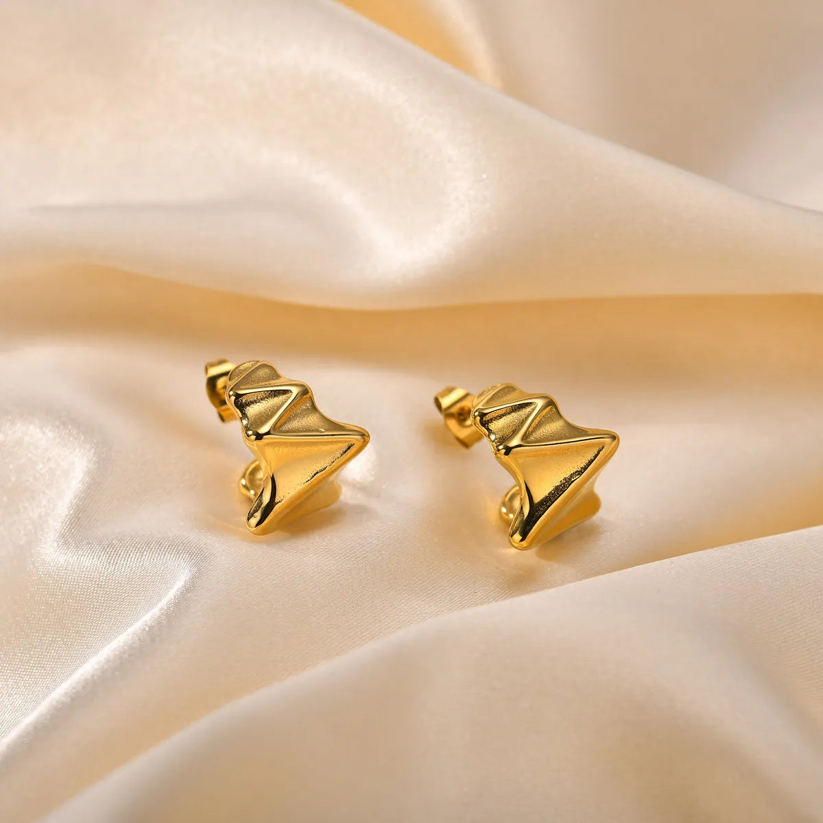 1 Pair Ig Style C Shape Plating Pleated Stainless Steel 18k Gold Plated Ear Studs