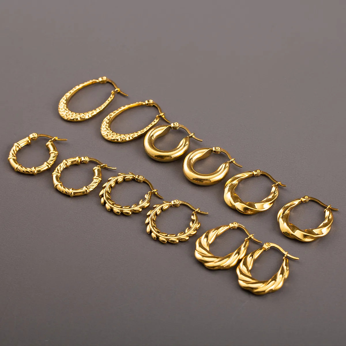 1 Pair Ig Style Casual Elegant Leaf Stamping Plating Three-dimensional Stainless Steel 18k Gold Plated Hoop Earrings