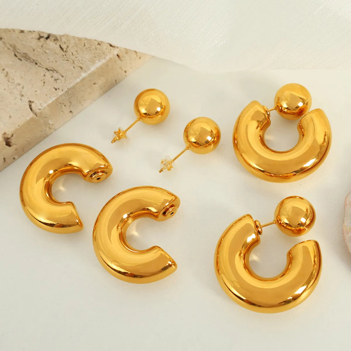 1 Pair IG Style Casual Retro C Shape Round Polishing Plating 304 Stainless Steel 18K Gold Plated Ear Studs