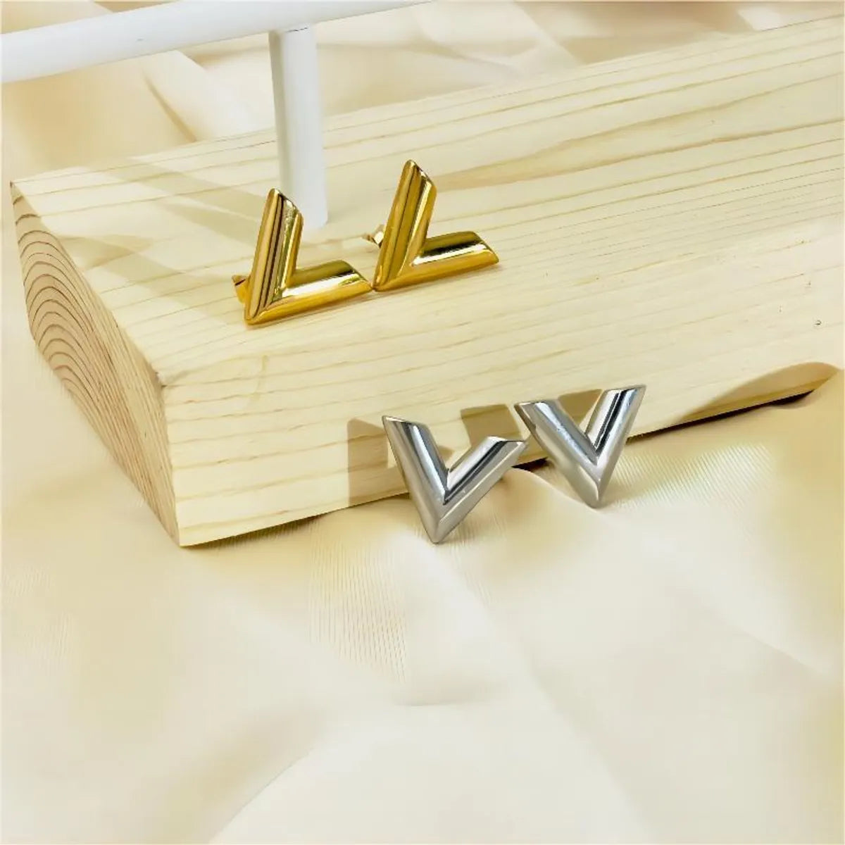 1 Pair Ig Style Commute Letter Plating Hollow Out Stainless Steel 18k Gold Plated Ear Studs