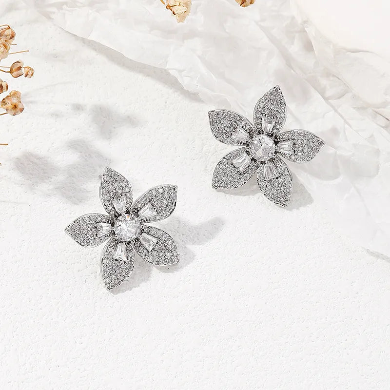 1 Pair Ig Style Elegant Flower Inlay Copper Zircon Ear Studs