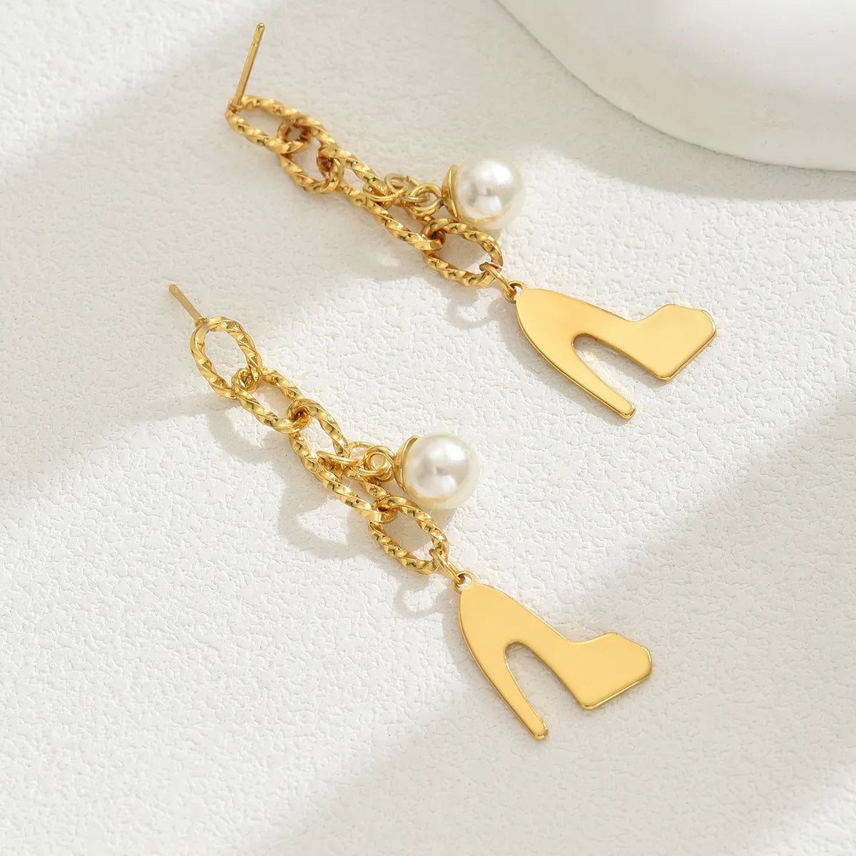 1 Pair IG Style Elegant Human High Heel Inlay 201 Stainless Steel Pearl 18K Gold Plated Drop Earrings