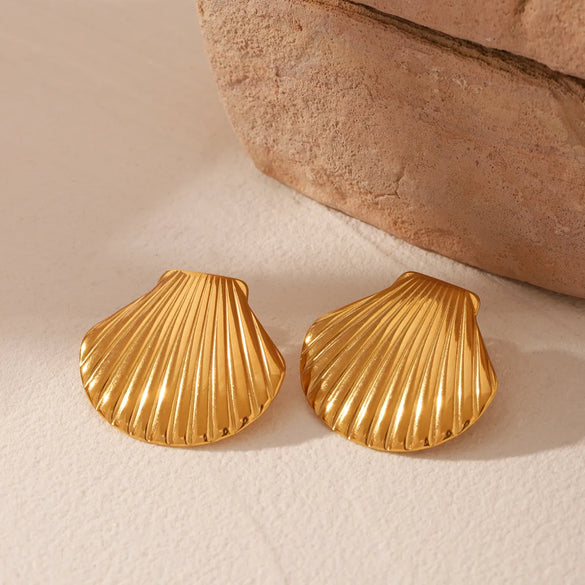 1 Pair IG Style Elegant Shell 304 Stainless Steel Titanium Steel 18K Gold Plated Ear Studs