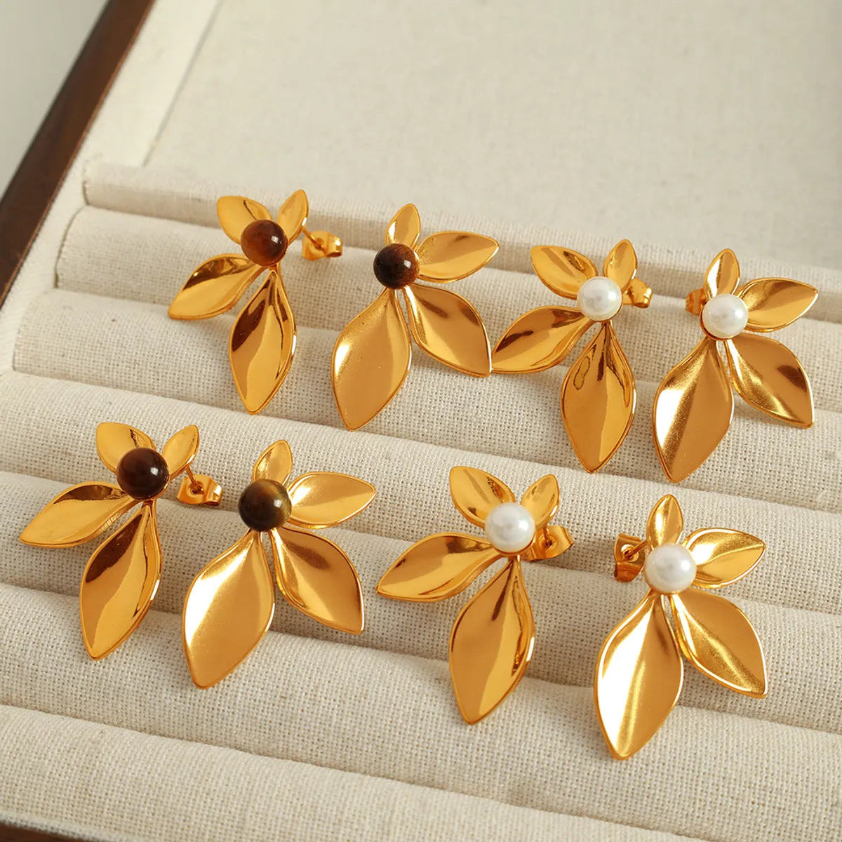 1 Pair IG Style Exaggerated Luxurious Petal Polishing Inlay 304 Stainless Steel Glass Stone Tiger Eye 18K Gold Plated Ear Studs