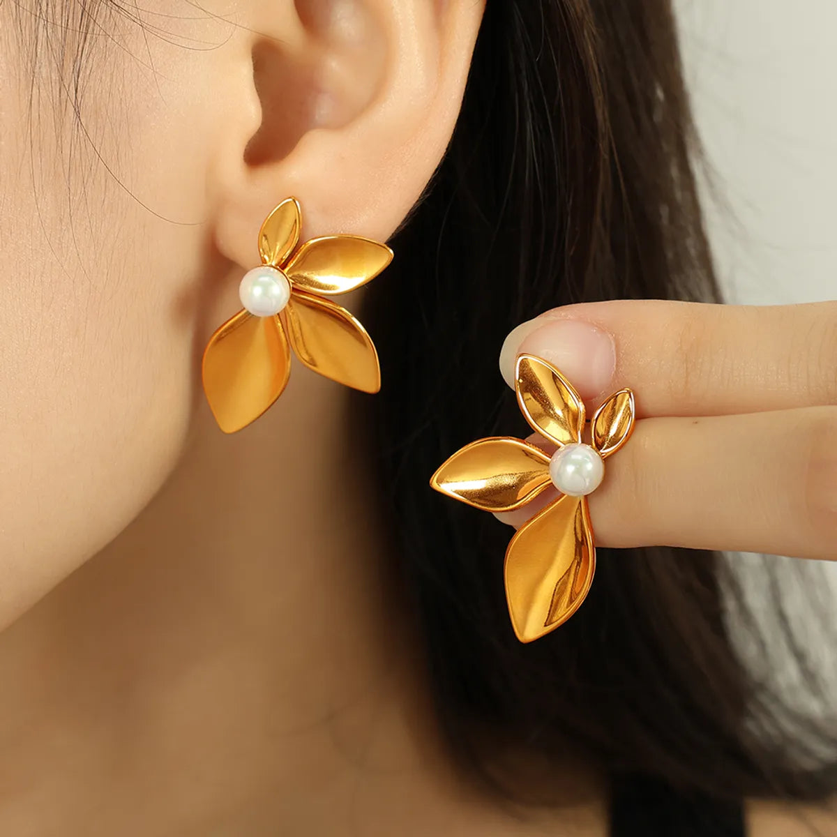 1 Pair IG Style Exaggerated Luxurious Petal Polishing Inlay 304 Stainless Steel Glass Stone Tiger Eye 18K Gold Plated Ear Studs