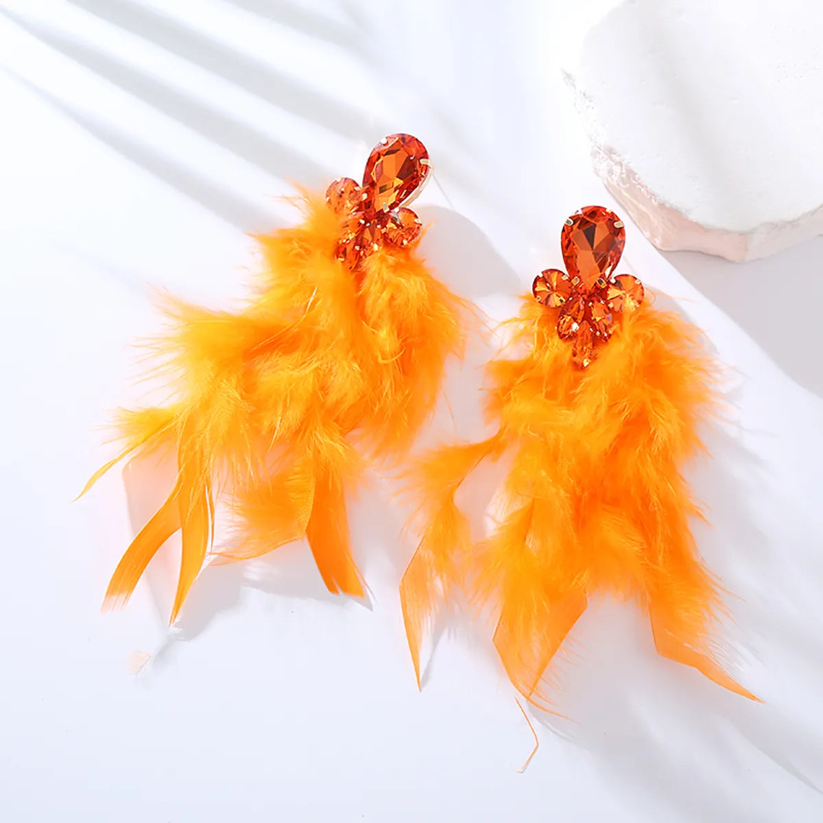 1 Pair Ig Style Feather Inlay Feather Rhinestones Drop Earrings