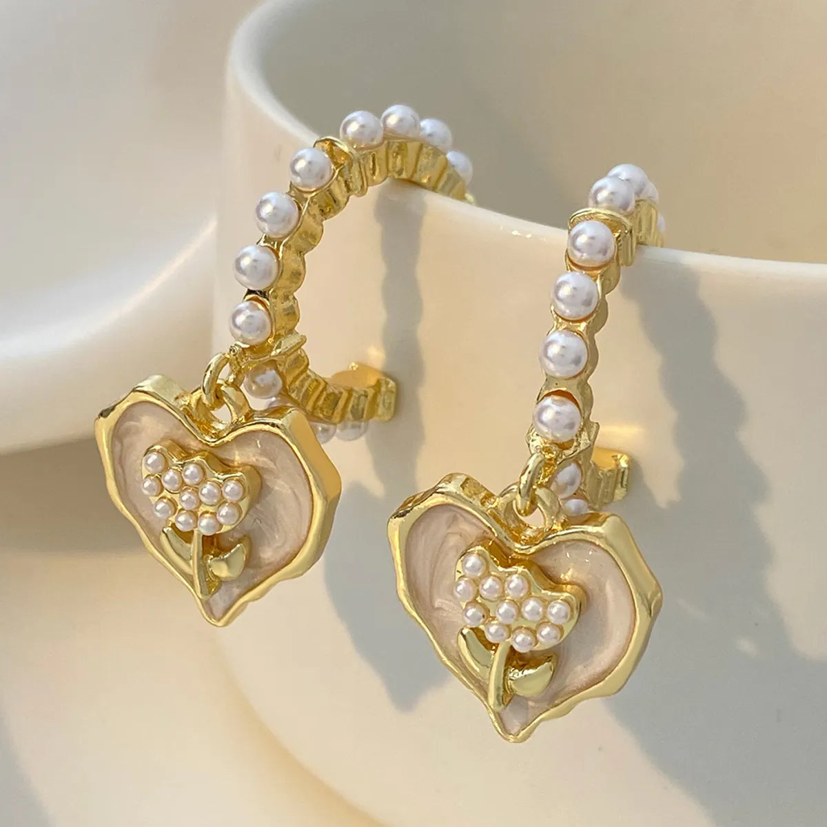 1 Pair Ig Style Heart Shape Flower Plating Inlay Alloy Artificial Pearls 14k Gold Plated Drop Earrings