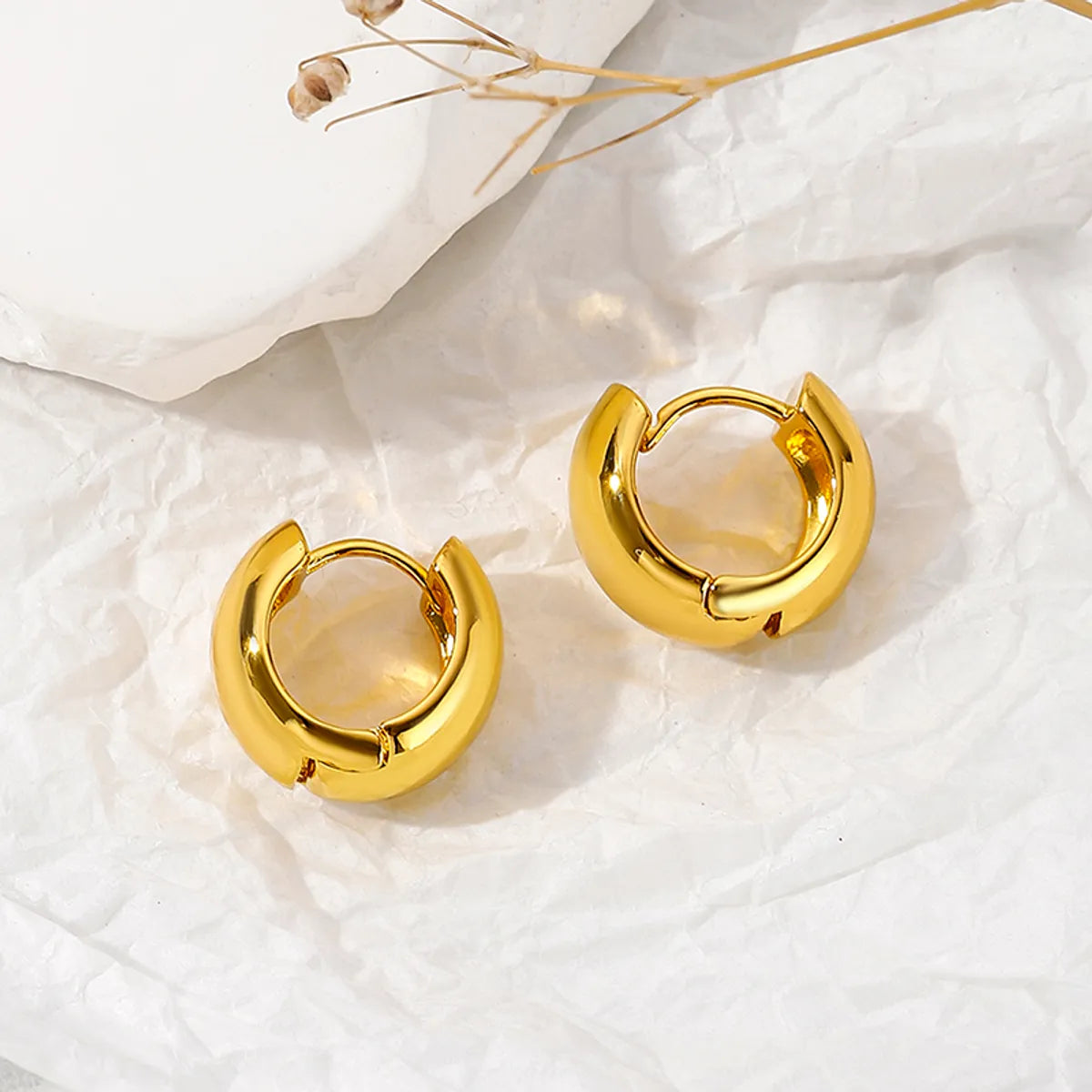 1 Pair Ig Style Modern Style Commute Round Polishing Copper Earrings