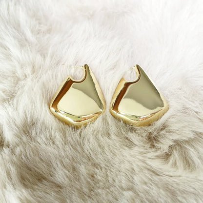 1 Pair IG Style Nordic Style Simple Style Irregular Geometric Polishing Metal Copper Copper Alloy 18K Gold Plated Gold Plated Ear Studs