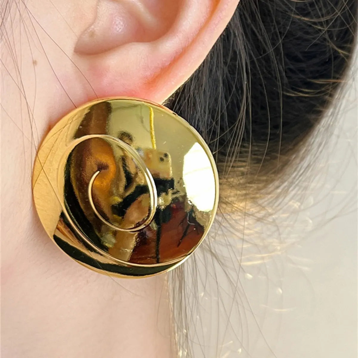 1 Pair Ig Style Retro French Style Round Plating Alloy Gold Plated Silver Plated Ear Studs