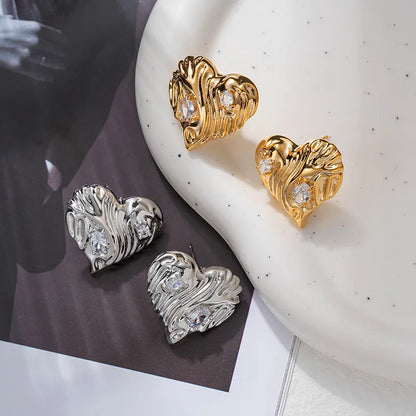 1 Pair IG Style Retro Heart Shape Plating Pleated Inlay Copper Zircon Ear Studs