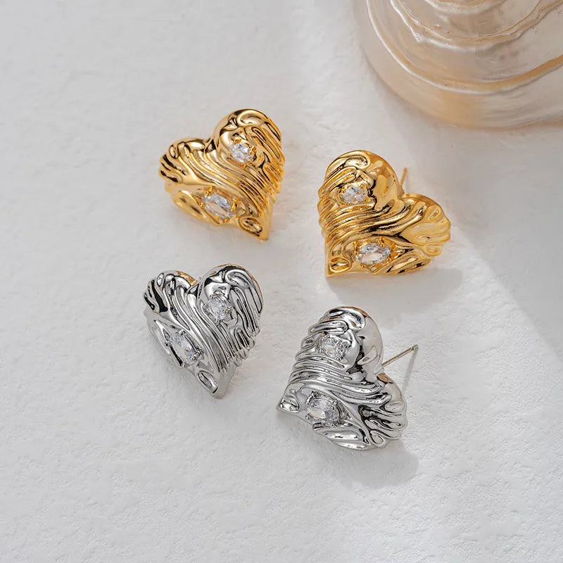 1 Pair IG Style Retro Heart Shape Plating Pleated Inlay Copper Zircon Ear Studs