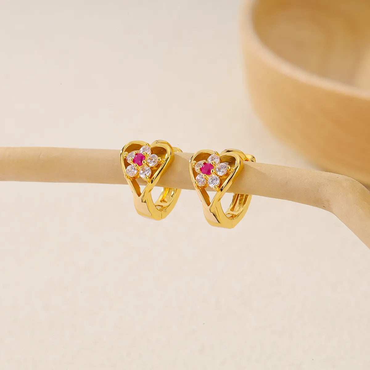 1 Pair IG Style Round Heart Shape Inlay Brass Zircon Earrings