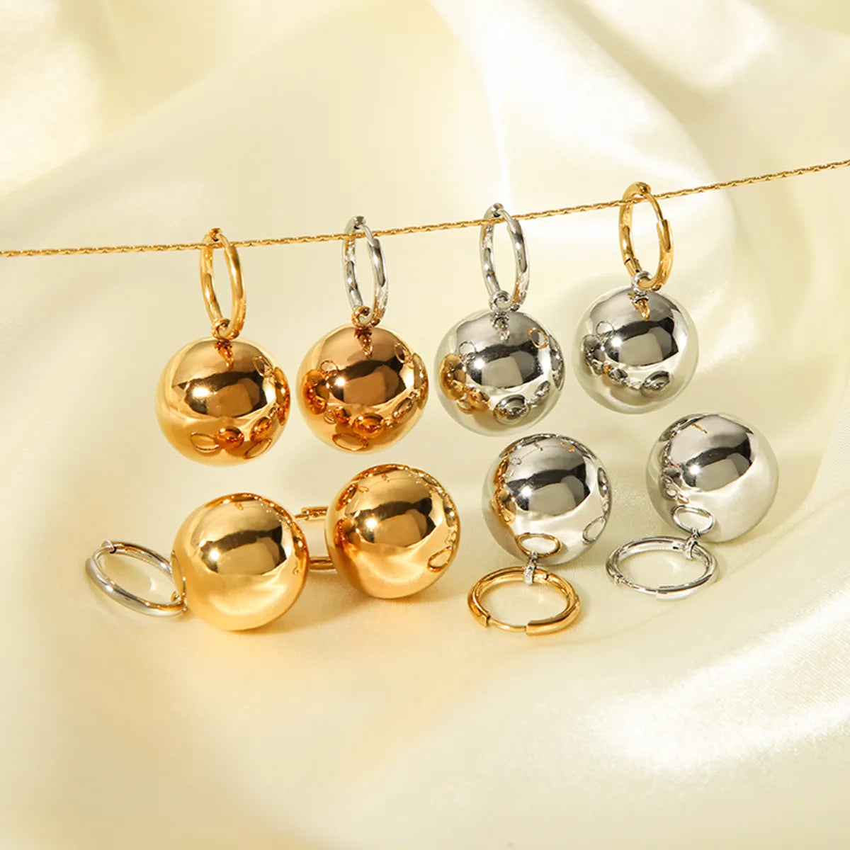 1 Pair Ig Style Simple Style Ball Polishing Plating Stainless Steel 18k Gold Plated Drop Earrings