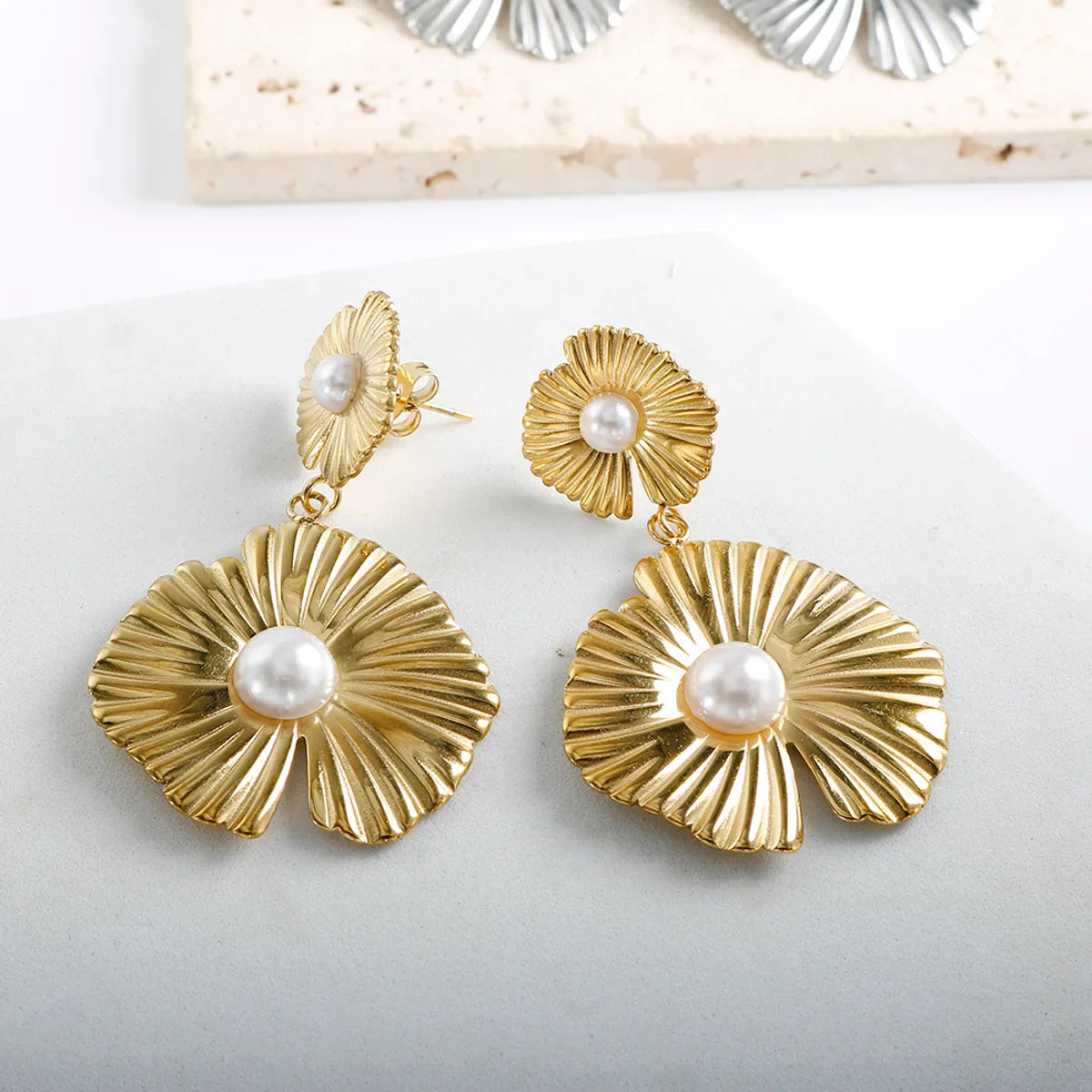 1 Pair IG Style Simple Style Commute Flower Inlay 304 Stainless Steel Pearl Drop Earrings