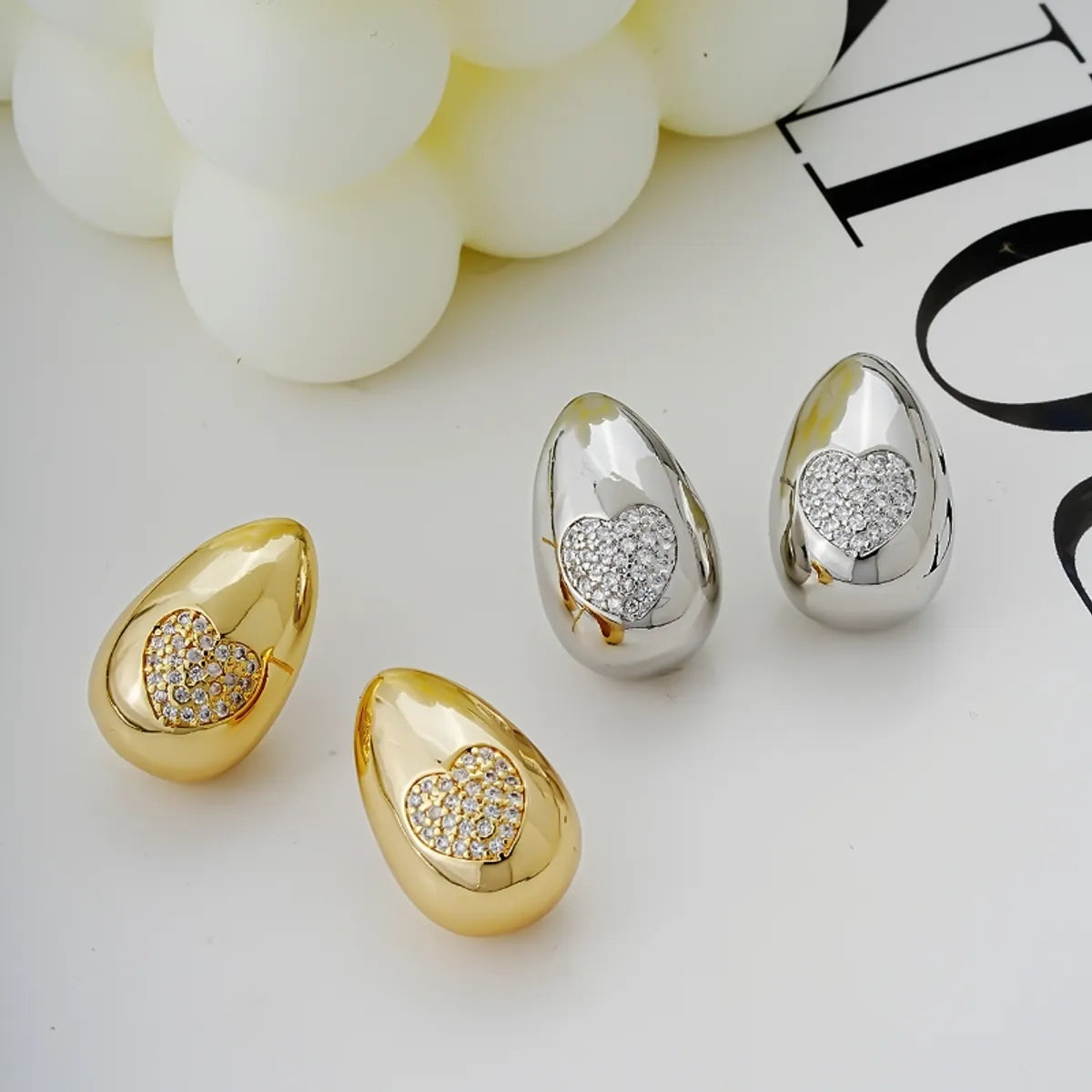 1 Pair Ig Style Simple Style Geometric Butterfly Plating Inlay Copper Zircon White Gold Plated Gold Plated Ear Studs