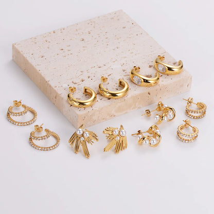 1 Pair IG Style Simple Style Geometric Inlay 304 Stainless Steel Artificial Pearls Rhinestones 18K Gold Plated Earrings Ear Studs