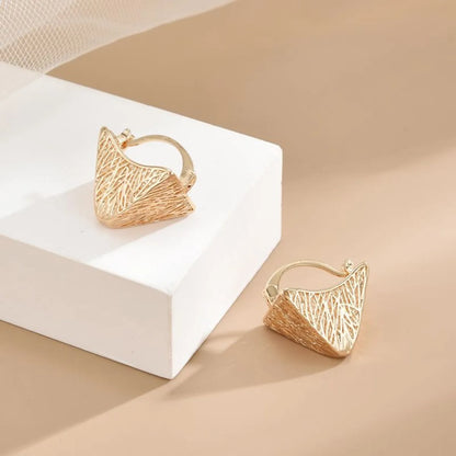 1 Pair Ig Style Simple Style Geometric Plating Hollow Out Copper 18k Gold Plated White Gold Plated Earrings