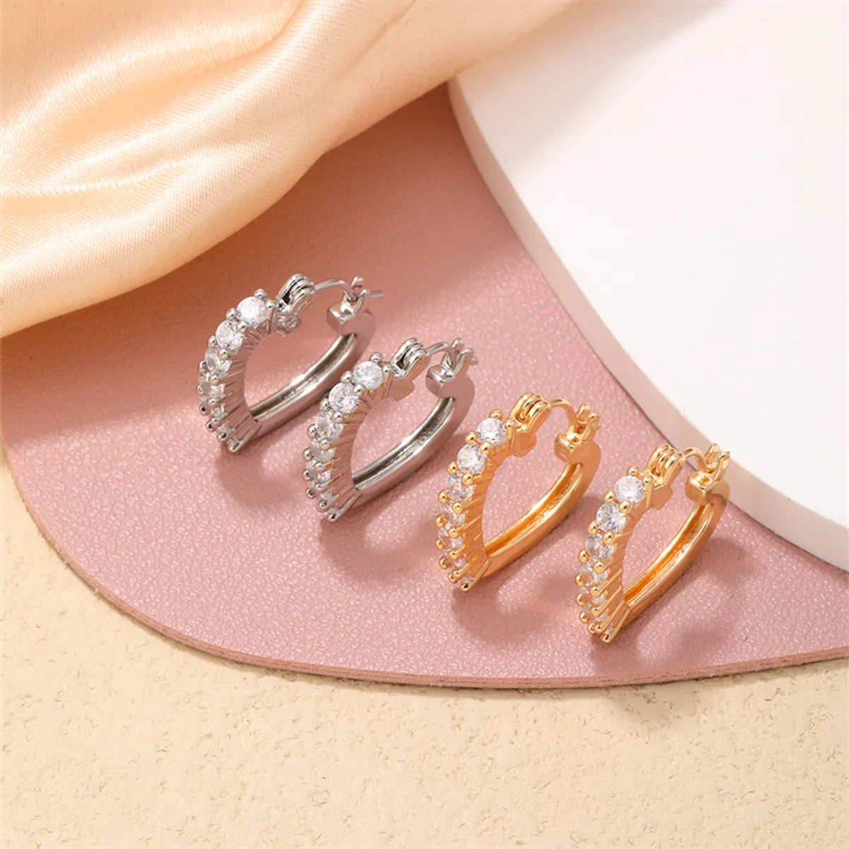 1 Pair Ig Style Simple Style Heart Shape Plating Inlay Copper Zircon White Gold Plated Gold Plated Earrings