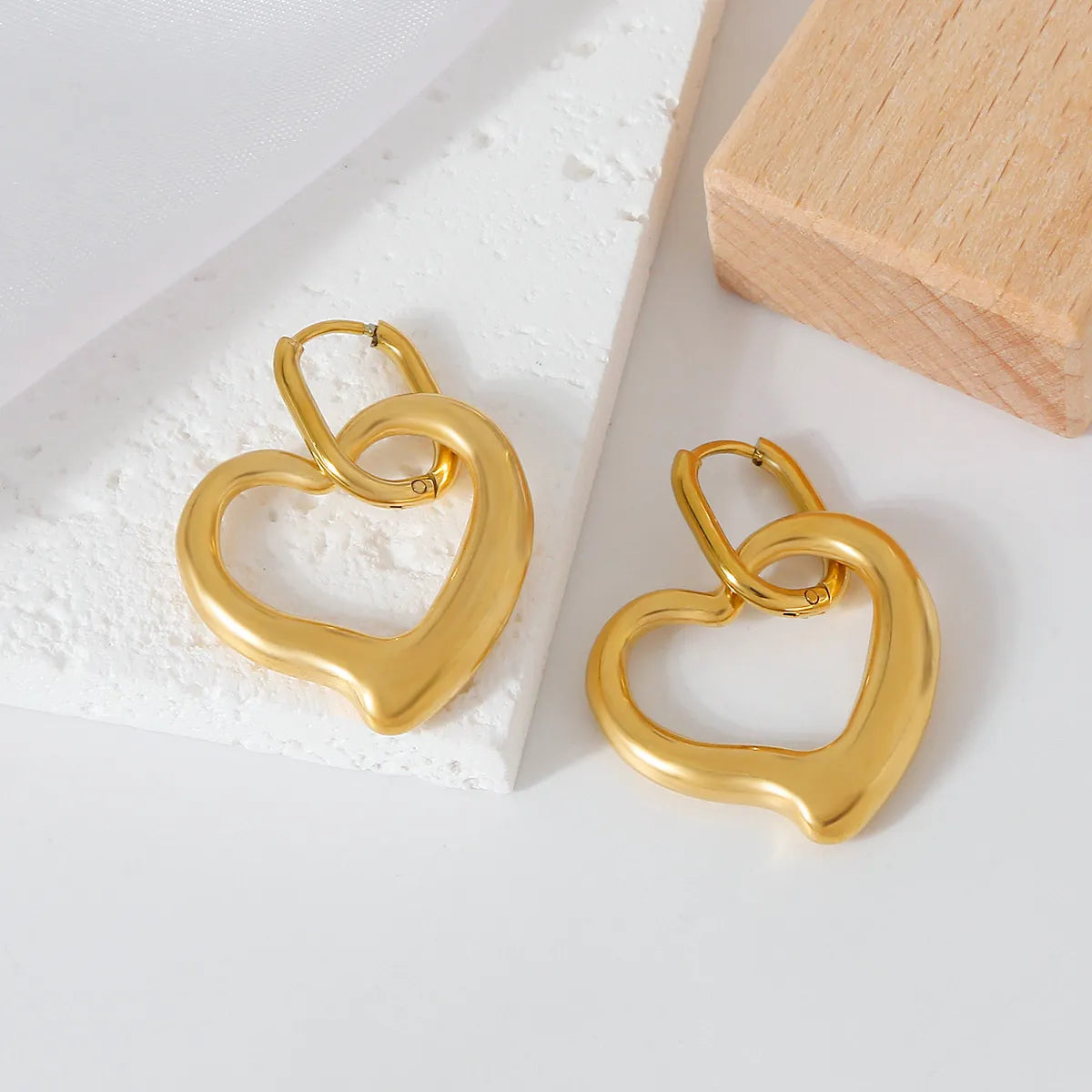 1 Pair IG Style Simple Style Heart Shape Stainless Steel Gold Plated Drop Earrings