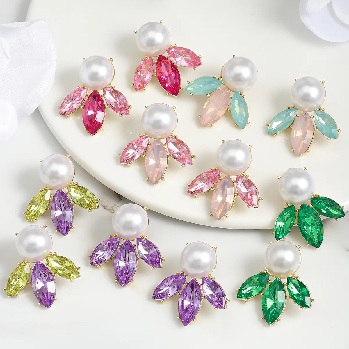 1 Pair IG Style Simple Style Shiny Irregular Inlay Alloy Pearl Zircon Ear Studs