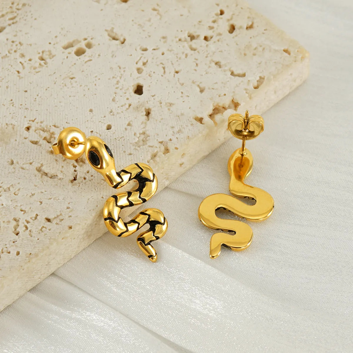 1 Pair IG Style Simple Style Snake Inlay 304 Stainless Steel Zircon 18K Gold Plated Ear Studs