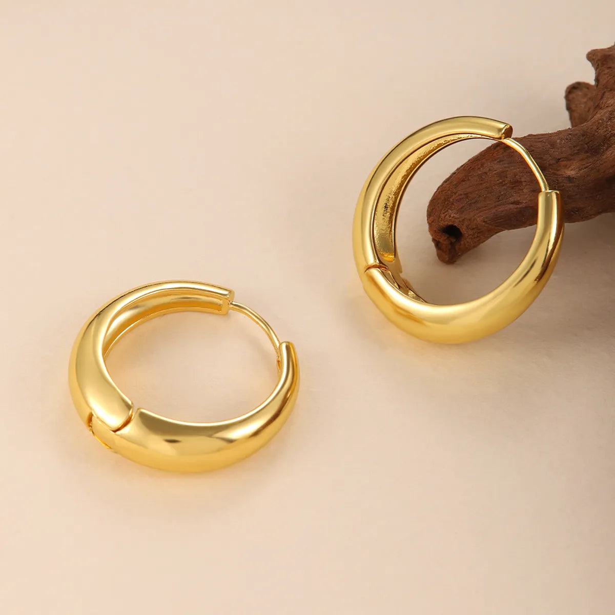 1 Pair Ig Style Simple Style Solid Color Plating Copper 18k Gold Plated Hoop Earrings