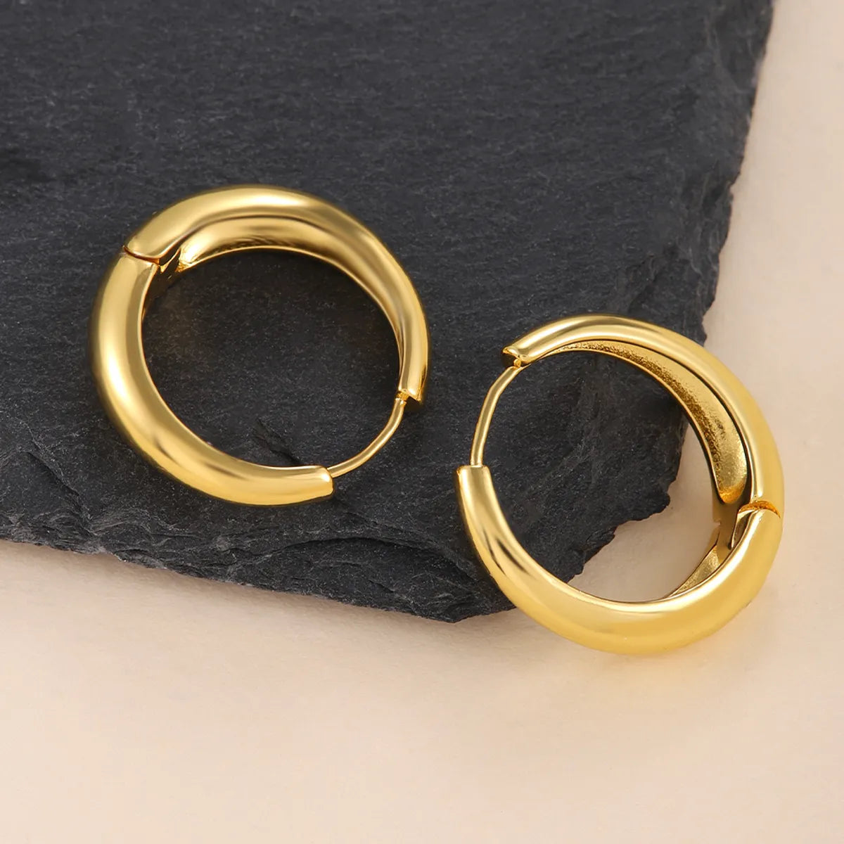 1 Pair Ig Style Simple Style Solid Color Plating Copper 18k Gold Plated Hoop Earrings