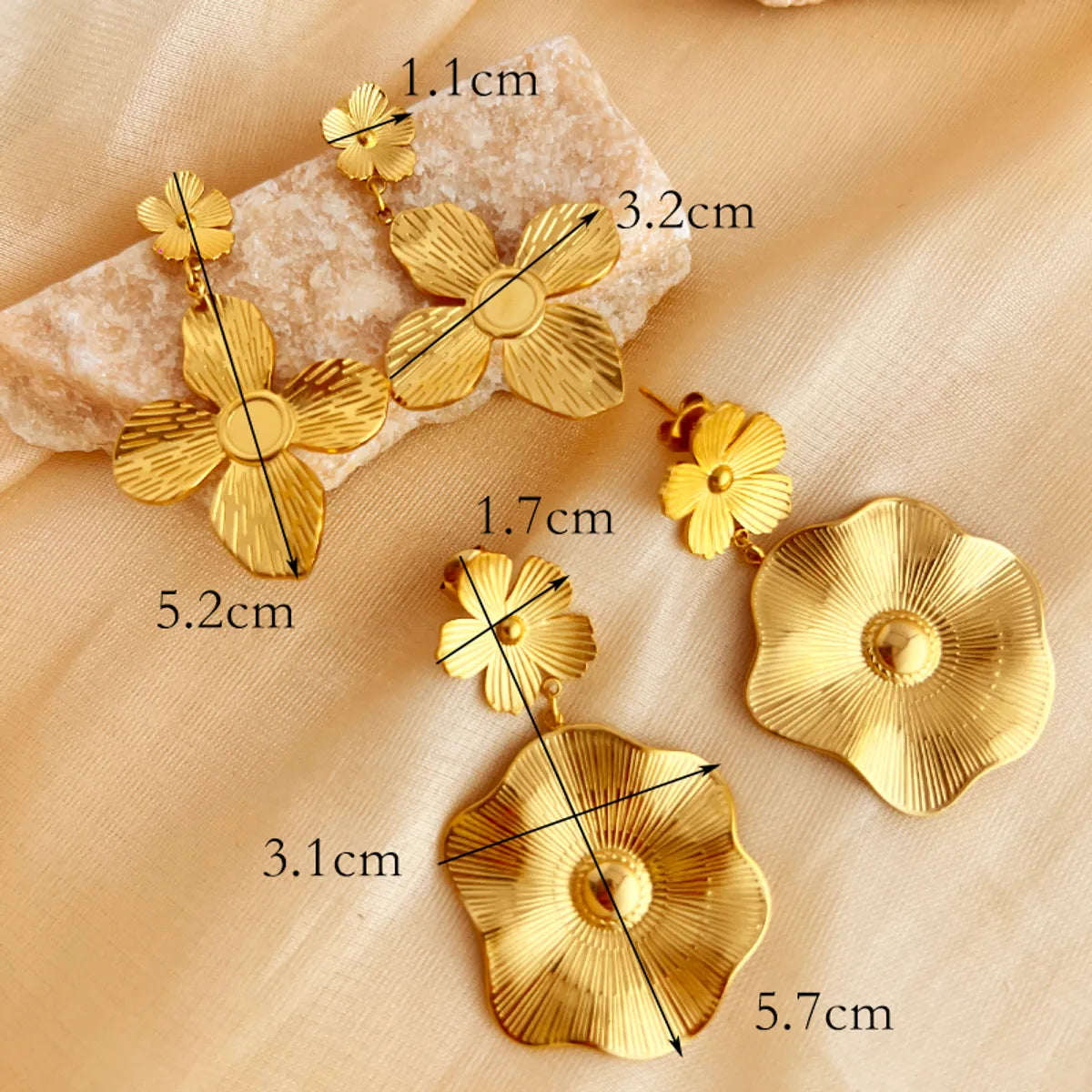 1 Pair IG Style Sweet Flower Polishing 304 Stainless Steel 18K Gold Plated Drop Earrings