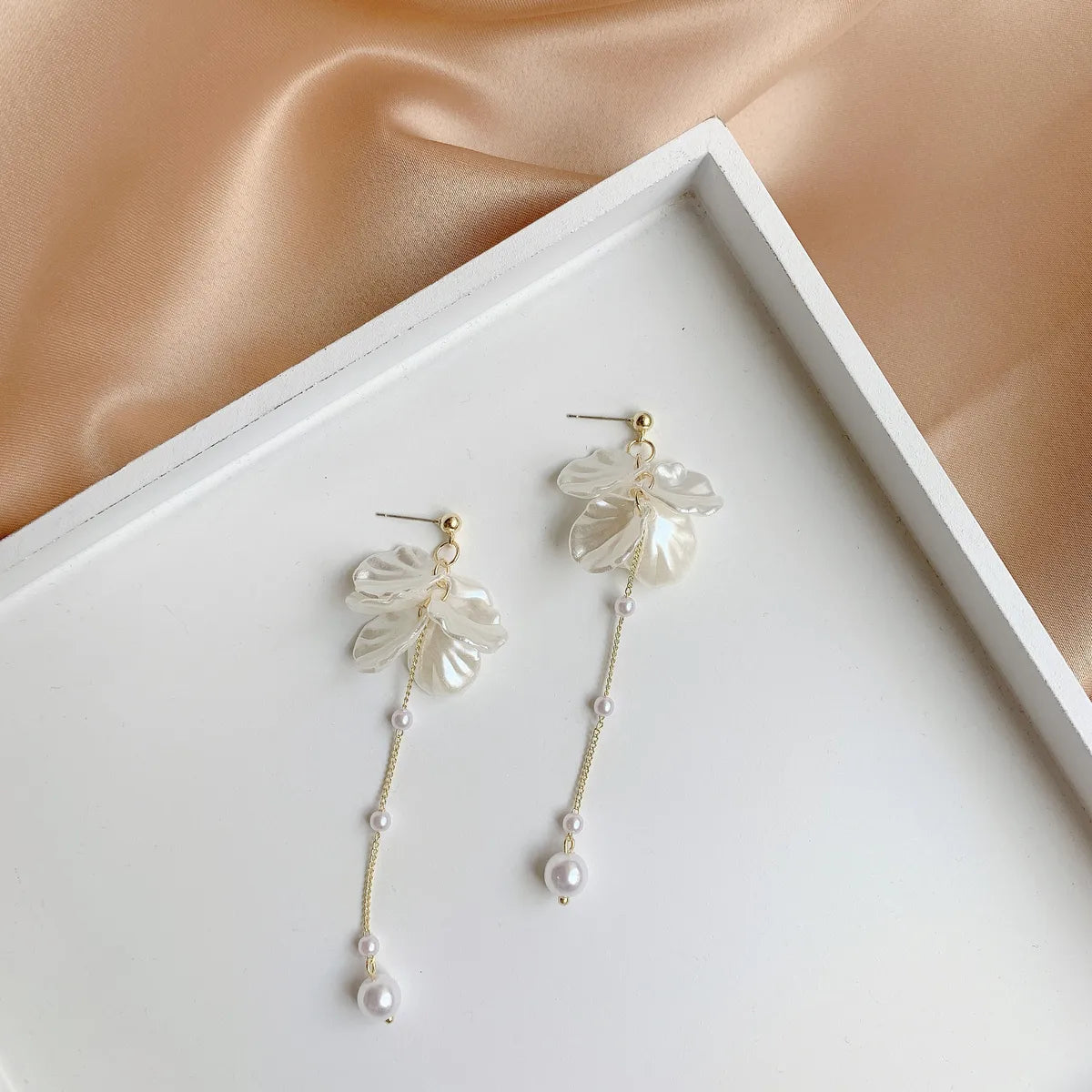 1 Pair Ig Style Sweet Flower Tassel Pearl Plating Shell Drop Earrings