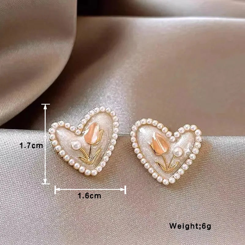 1 Pair IG Style Sweet Heart Shape Flower Inlay Alloy Pearl Silver Plated Ear Studs