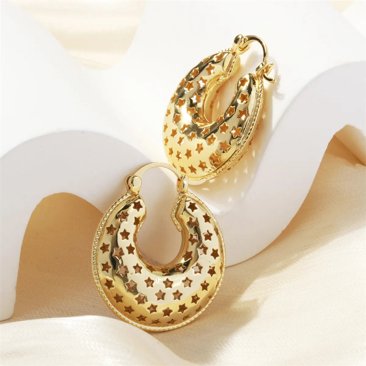 1 Pair Ig Style U Shape Star Plating Hollow Out Copper 18k Gold Plated Earrings