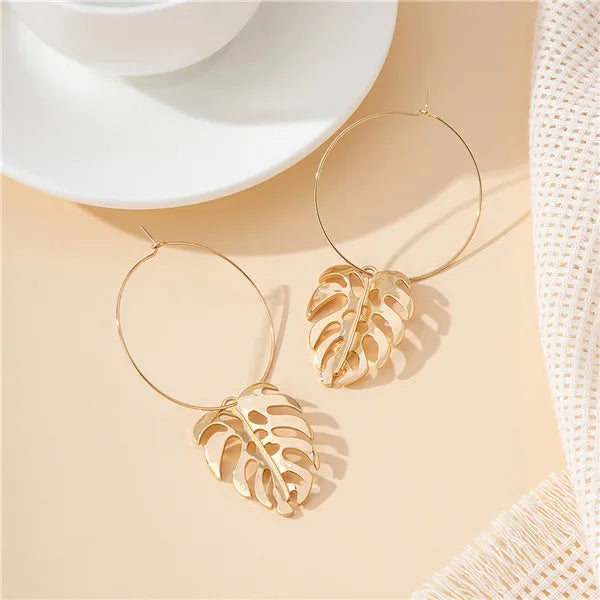 1 Pair IG Style Vacation Simple Style Geometric Leaves Hollow Out Alloy Iron Drop Earrings