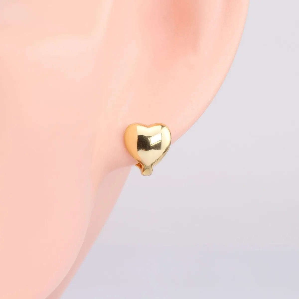 1 Pair Ins Style Modern Style Heart Shape Sterling Silver Plating Ear Studs