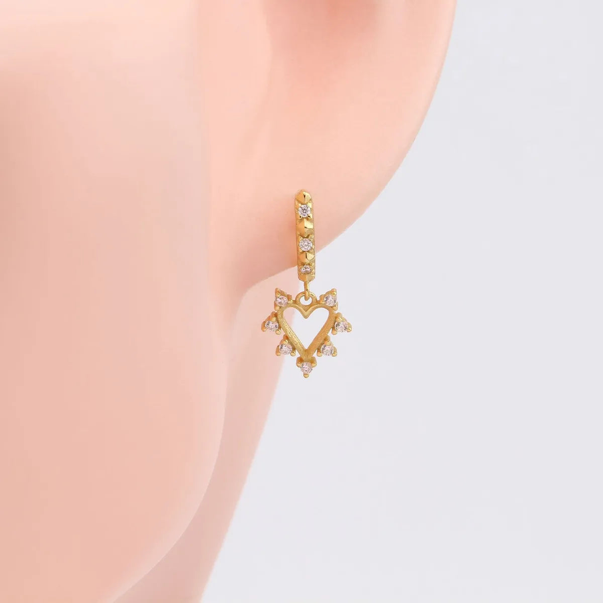 1 Pair Ins Style Modern Style Korean Style Heart Shape Sterling Silver Plating Inlay Zircon White Gold Plated Gold Plated Drop Earrings