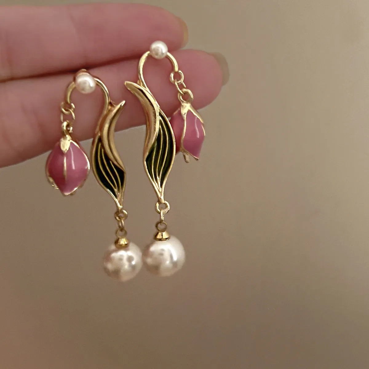 1 Pair Korean Style Flower Enamel Imitation Pearl Alloy Drop Earrings