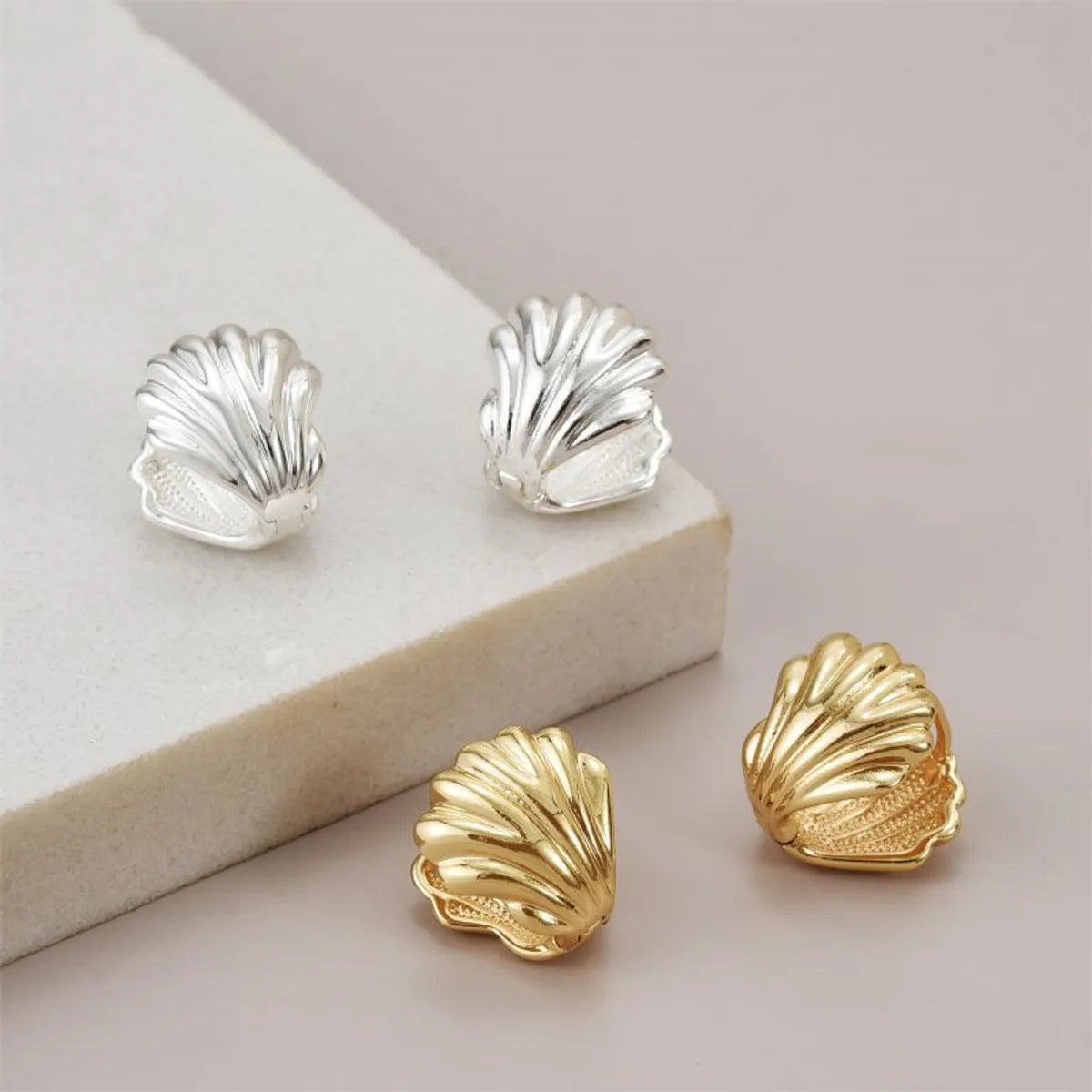 1 Pair Korean Style Shell Plating Copper 18k Gold Plated Ear Studs