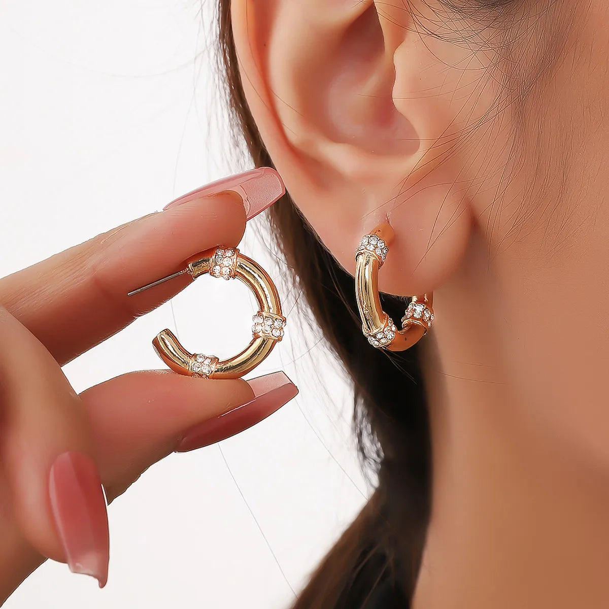 1 Pair Lady C Shape Inlay Alloy Zircon Ear Studs