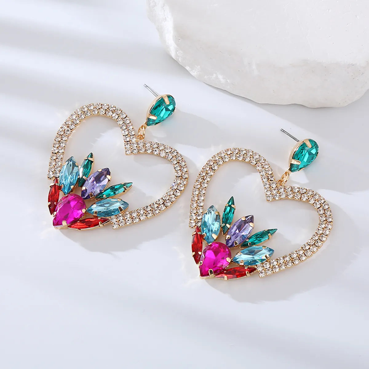 1 Pair Lady Classic Style Heart Shape Inlay Alloy Rhinestones Drop Earrings