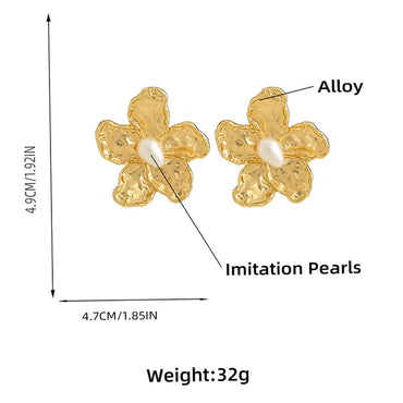 1 Pair Lady Flower Asymmetrical Plating Inlay Alloy Artificial Pearls Gold Plated Silver Plated Ear Studs