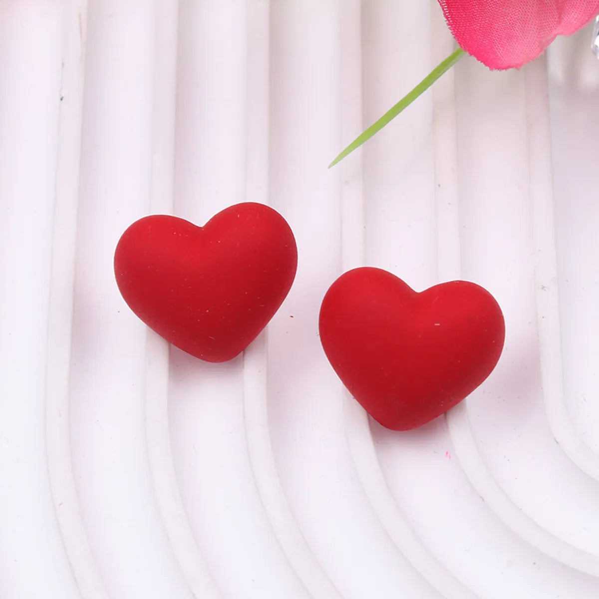 1 Pair Lady Heart Shape Arylic Ear Studs