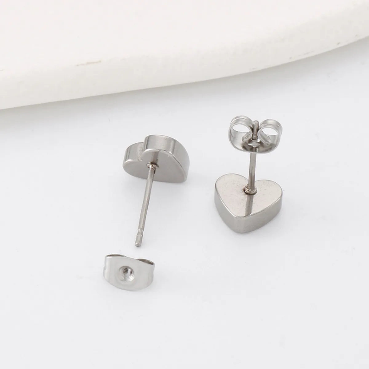 1 Pair Lady Heart Shape Stainless Steel Ear Studs