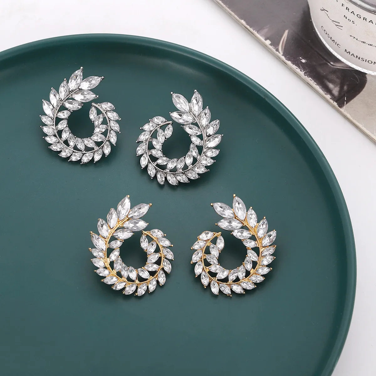 1 Pair Lady Leaf Inlay Artificial Crystal Ear Studs