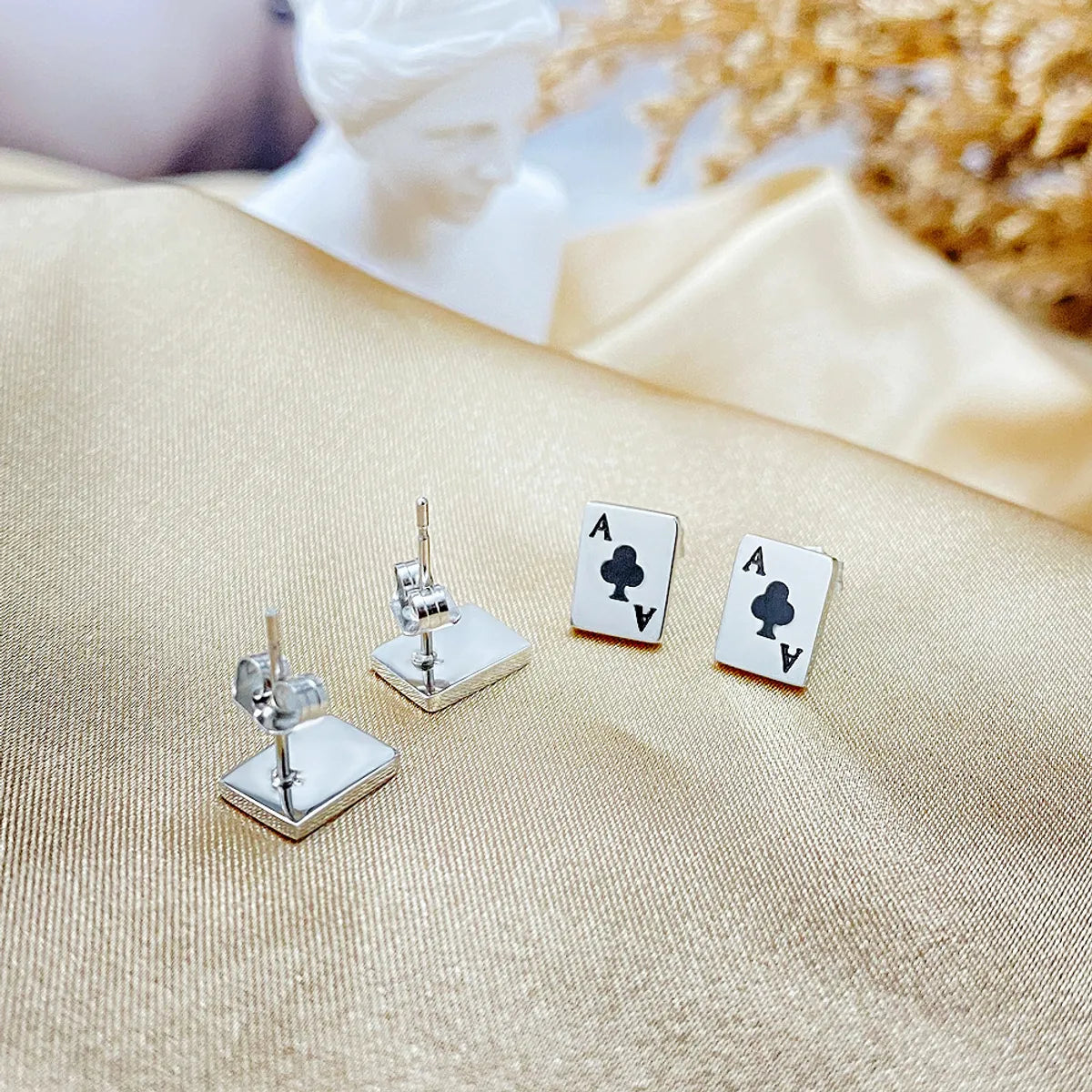 1 Pair Lady Letter Plating Titanium Steel Ear Studs