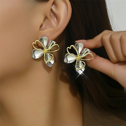 1 Pair Lady Modern Style Classic Style Flower Alloy Iron Ear Studs