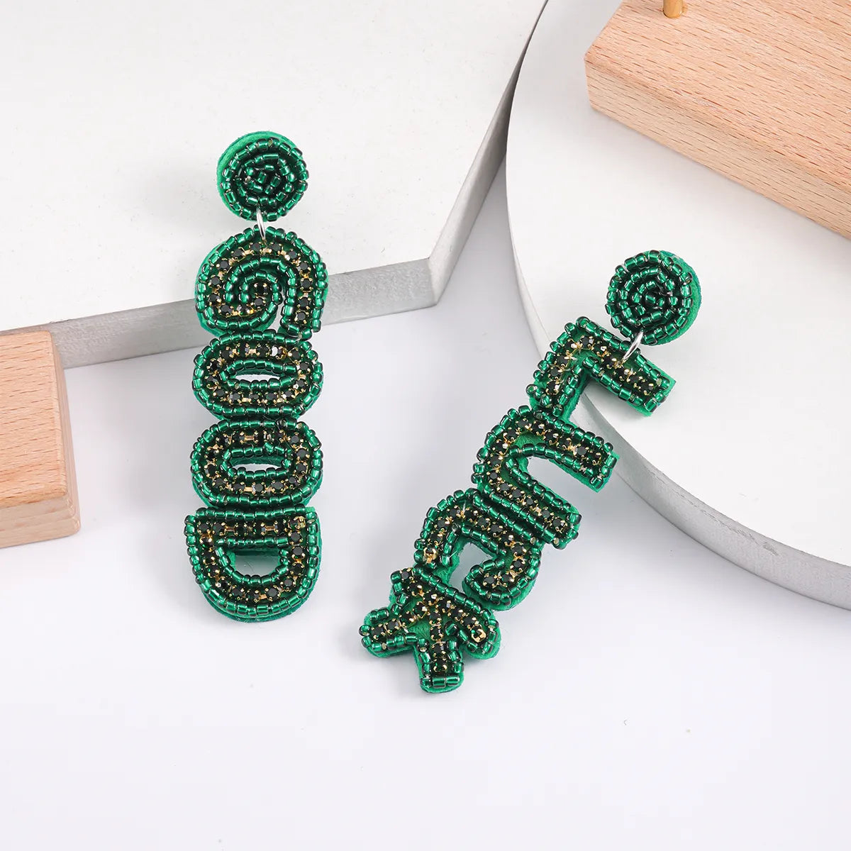 1 Pair Lady Shamrock Tassel Inlay Plastic Cloth Rhinestones Drop Earrings