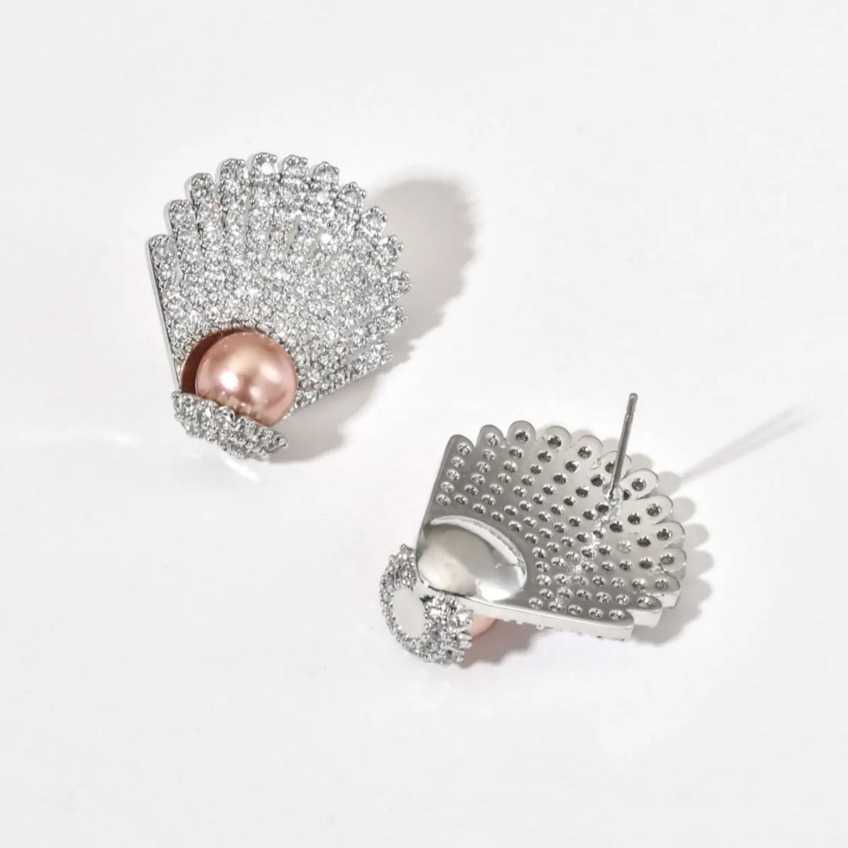 1 Pair Lady Shell Plating Inlay Copper Artificial Pearls Zircon White Gold Plated Ear Studs